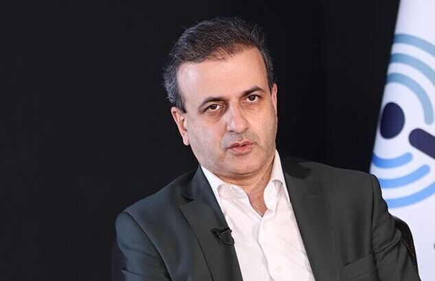 انتقال معاملات بازار سیاه ارز به مرکز مبادله ایران  انتقال معاملات بازار سیاه ارز به مرکز مبادله ایران
