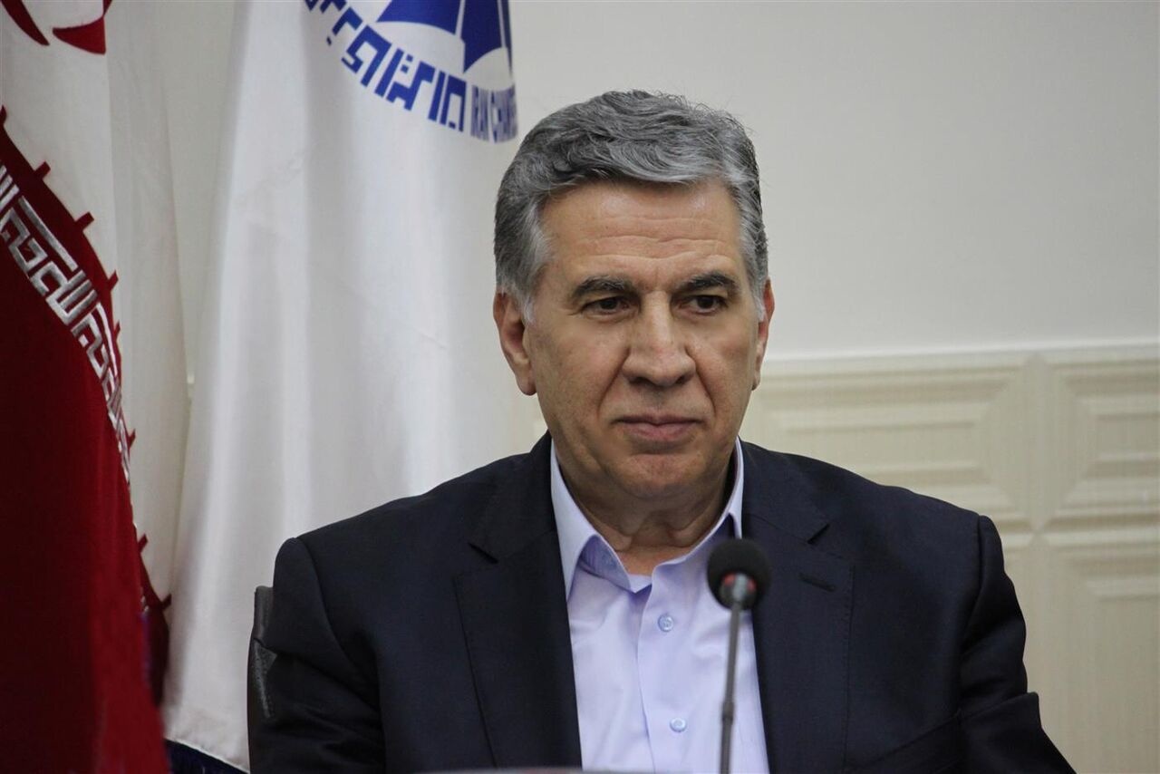 دفاع تمام‌قد رئیس اتاق ایران از جراحی ارزی
