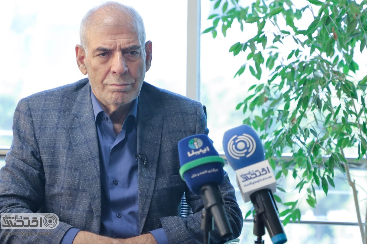 سیستم بانکی باید در مقابل افزایش نقدینگی بایستد سیستم بانکی باید در مقابل افزایش نقدینگی بایستد