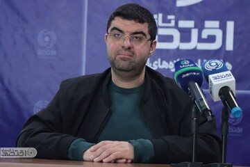 چرا خرید دلار در اوج هیجان پرریسک است؟