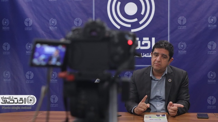 فرشید شکرخدایی