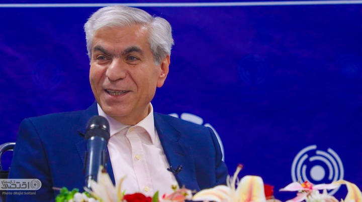 بازدید روسای کل اسبق بانک مرکزی از موسسه مطبوعاتی بازار پول و ارز