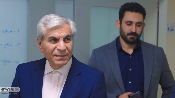 بازدید روسای کل اسبق بانک مرکزی از موسسه مطبوعاتی بازار پول و ارز