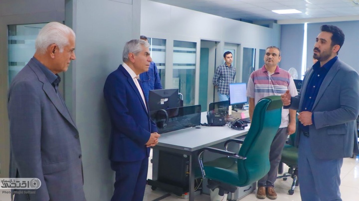بازدید روسای کل اسبق بانک مرکزی از موسسه مطبوعاتی بازار پول و ارز