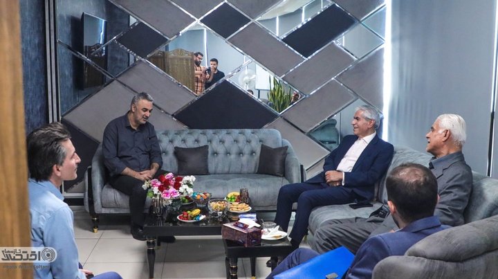 بازدید روسای کل اسبق بانک مرکزی از موسسه مطبوعاتی بازار پول و ارز