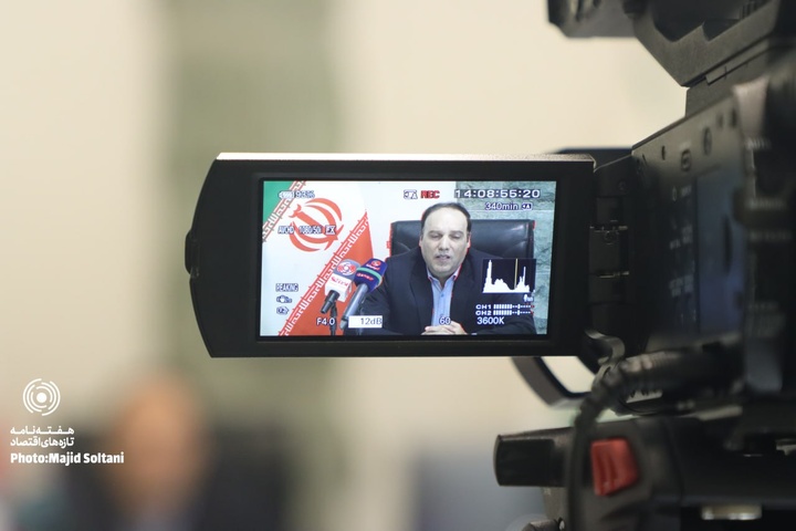 فرهاد حنیفی