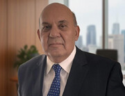 بانک مرکزی را قربانی کشمکش‌های سیاسی نکنید