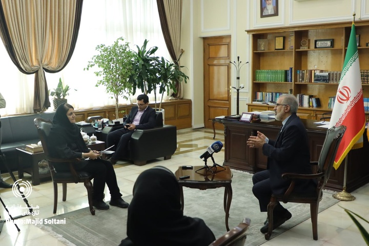 علی خورسندیان