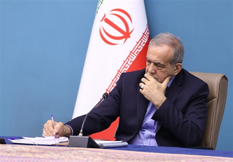 دستور پزشکیان درباره طلب ۴ میلیارد یورویی تامین‌کنندگان کالاهای اساسی