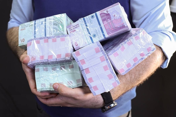 ترمز خلق نقدینگی بانک‌ها کشیده شد