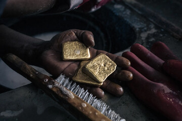 کریدور دوبی؛ طلای سرخ چگونه شسته می‌شود؟