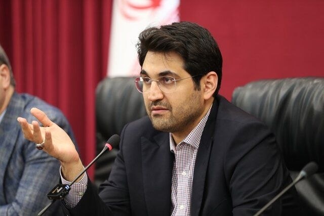 خرید دلار از شبکه رسمی مالیات ندارد