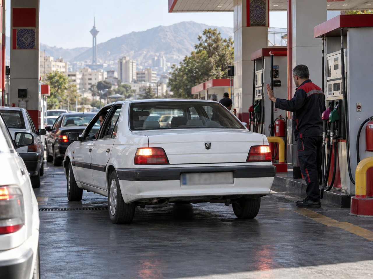 دنده‌عقب رشد مصرف بنزین در شهریور