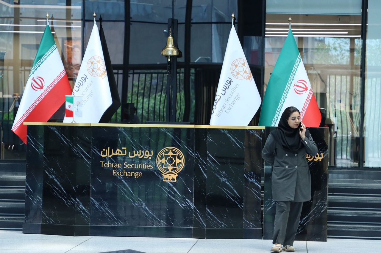 واگذاری سهام تودلی؛ گامی برای کاهش بنگاه‌داری بانک‌ها
