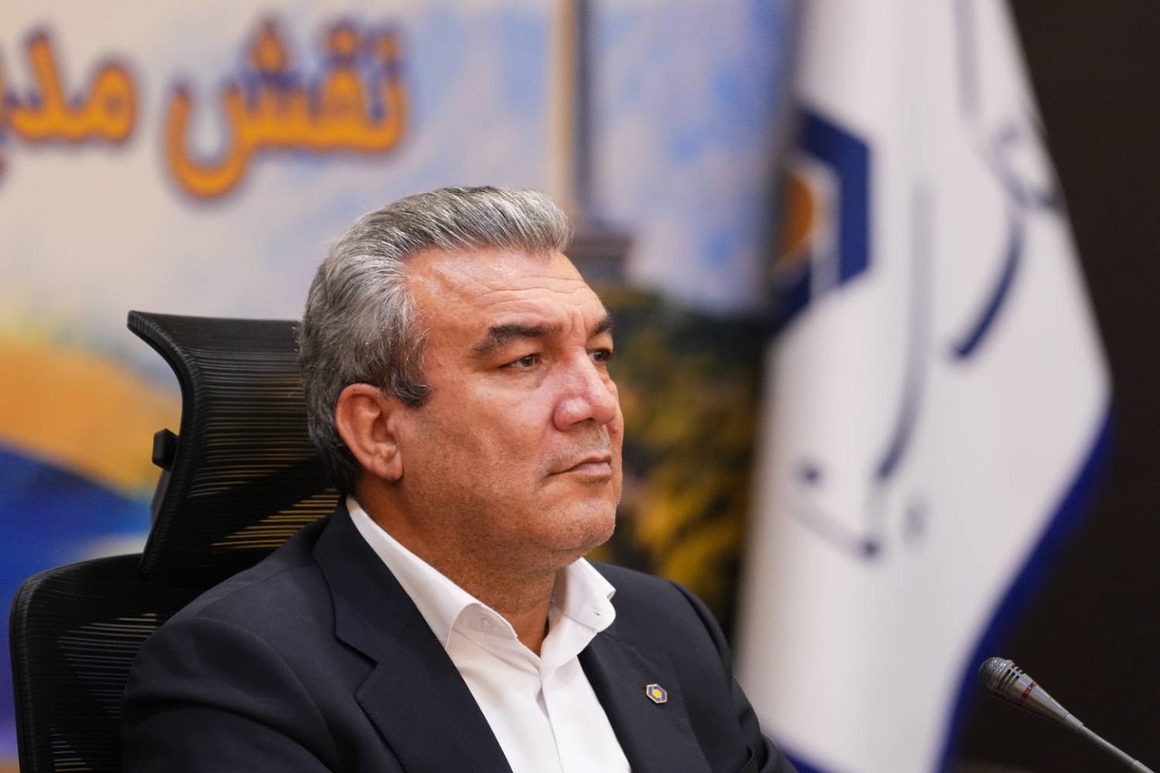 نقش کلیدی مدیران میانی در تحقق اهداف راهبردی بانک سینا